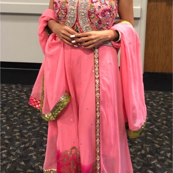 Indian Pakistani Salma Dawood Bridal Wear - Picture 1 of 11